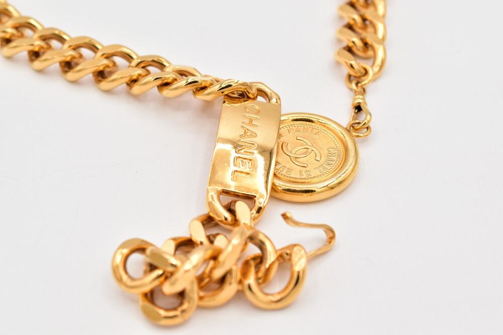 Chanel Vintage Statement CC Chain Belt Gold Coin Logo Medallion 30" Authentic